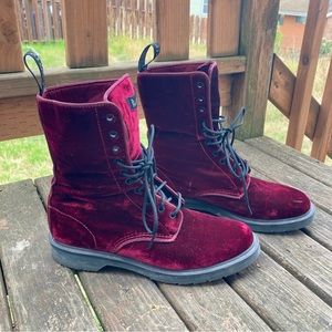 *SOLD* Doc Martens Vincent Velvet Combat Boots Men’s 10M